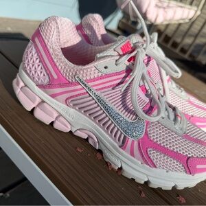 Bubblegum Hot Pink Swarovski Nike Vomero 5